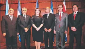  ??  ?? Melvin Valdez, Juan José Figueroa, María Dolores Agüero, Bayardo Barberena, Eugenio Trejos y Alejandro Rodríguez Zamora.
