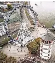  ?? RP-FOTO: A. ENDERMANN ?? Das Riesenrad am Burgplatz fährt nur noch bis Sonntag.