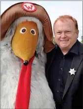  ??  ?? COMMON TOUCH: Mike Batt with a friend