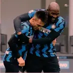  ??  ?? Gioia Romelu Lukaku (27 anni, a destra) insieme a Lautaro Martinez (23): fin qui 21 gol in due