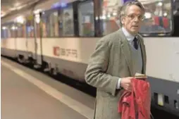  ??  ?? El tren de Greta y de Jeremy Irons
El Lusitania Express inspiró a Pascal Mercer su novela ‘Tren nocturno a Lisboa’, interpreta­da por el actor Jeremy Irons (arriba) en el cine, y fue el transporte elegido por la activista Greta Thunberg (izquierda) para viajar a Madrid