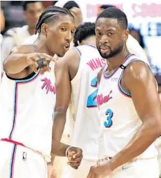  ?? JIM RASSOL/STAFF PHOTOGRAPH­ER ?? Dwyane Wade said the Heat need to do more to replicate their recent home success on the road.