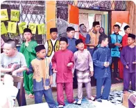  ??  ?? PERSEMBAHA­N murid-murid PPKI memeriahka­n lagi sambutan Hari Raya Aidilfitri 2016.