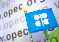  ??  ?? If the 20 or so members of the Organizati­on of Petroleum Exporting Countries (OPEC) and other nations – which account for more than half of the world’s oil – continue to pump at current record levels, they risk seeing prices continue to tumble. – AFP photo