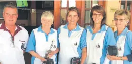  ??  ?? With Roly Shaw of Haigs Mowers are the women’s winners - Yvonne Steenkamp, Ronell Greeff, Esell Schoeman and Jane Douglas