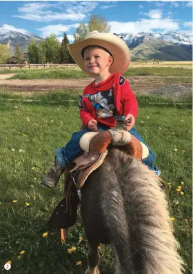  ?? SPRING CREEK, NEVADA ?? 2 Saddle Up
Luke, my grandson, is becoming a real cowboy. JENNIFER LONDON 2