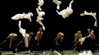 ??  ?? Energia
La Gauthier Dance/Theater haus Stuttgart in scena