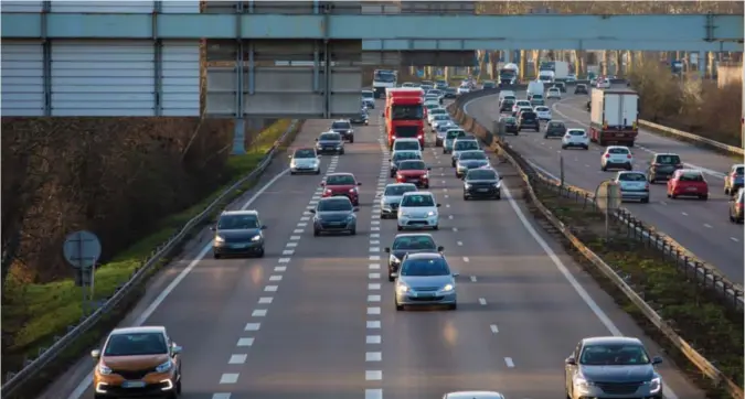  ?? SHUTTERSTO­CK / NTB ?? EU foreslår forbud mot salg av nye bensin- og dieselbile­r innen 2035, som ett av flere tiltak for å få ned utslipp av skadelige drivhusgas­ser.