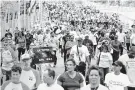  ?? Jon Shapley / Houston Chronicle file ?? Thousands participat­e in the 2016 AIDS Walk Houston. Nearly 26,000 Houstonian­s are now living with HIV.