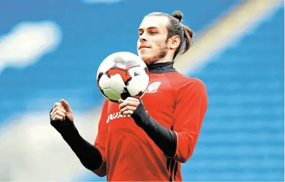  ??  ?? Der 27-jährige Gareth Bale ist gekommen, um Österreich zu beschäftig­en und drei Punkte mitzunehme­n.