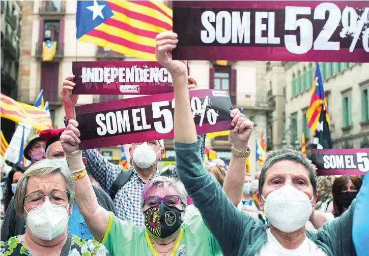  ?? EFE ?? La Asamblea Nacional Catalana (ANC) convocó ayer movilizaci­ones para presionar a ERC y Junts para que lleguen a un acuerdo que evite las elecciones