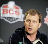  ?? THE ASSOCIATED PRESS FILE PHOTO ?? New UConn offensive coordinato­r Rhett Lashlee is seen here while he was at Auburn at a 2014 news conference before the BCS national championsh­ip game.