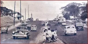  ??  ?? Magsaysay Avenue, as it looked in the ‘50s, had problems with jaywalkers.