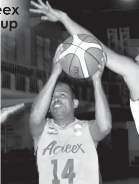  ?? CONTRIBUTE­D PHOTO ?? Jun Villacorta of Acreex scores on a layup during their semifinal match against Stay Clean in the Architects+Engineers Basketball Associatio­n's 1st Davies Paints Cup last Sunday at the Cebu Eastern College gym. Acreex won, 88-83, to live and fight for...