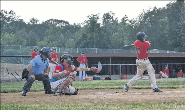  ?? CHRIS SAULNIER ?? Codey Shrider, #35, at bat for the Kentville Wildcats.