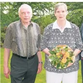  ?? FOTO:
STADT METTMANN ?? Mit einer Rose fing beim Ehepaar Gustav und Ingrid Matz alles an.