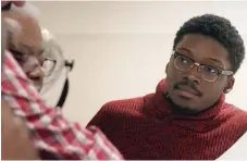  ??  ?? Ja’Mal Green defends the signatures on his mayoral candidate petitions at a Chicago Board of Elections hearing in a scene from “City So Real.”