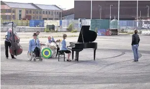  ?? DAVE KING AND KEVIN BAKER ?? Pianist Rachel Starritt, from Bridgend, filming for the Channel 4 Paralympic Games promotiona­l trailer