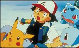  ??  ?? La franchise Pokémon a évolué en même temps que ses fans au Comicon de Londres ( en haut) ou entourés de leurs peluches ( au milieu). En bas, le héros Sacha entouré des Pokémon Pikachu, Bulbizarre et Carapuce.