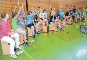  ?? FOTO: KURT ZIEGER ?? Klasse vier war eine der Altheimer Grundschul­klassen, die den Trommelrhy­thmus ganz toll fanden.