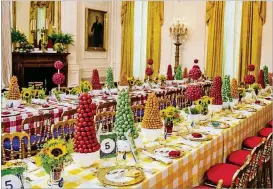  ?? JENNIFER DOMENICK-LOVE LIFE IMAGES ?? At one of the Kids’ State Dinners (really lunches) inspired by first lady Michelle Obama’s “Let’s Move” campaign, Rafanelli created vegetable topiaries made of cherry tomatoes, Brussels sprouts and radishes.