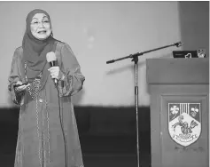  ??  ?? Prof Datuk Dr Norazah Mohd Nordin giving her speech at the seminar.