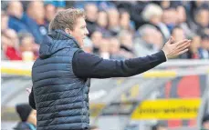  ?? FOTO: DPA ?? Volltreffe­r – Julian Nagelsmann trifft auch unabsichtl­ich ins Ziel.