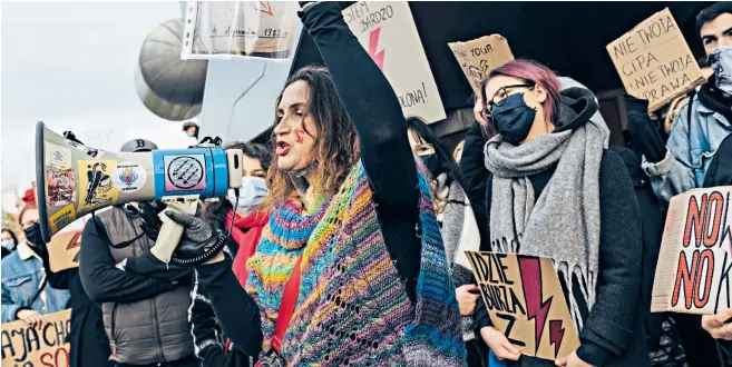  ??  ?? Pro-choice campaigner­s stage a protest rally in Gdańsk, Poland