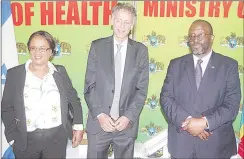 ?? ?? (L-R) Head of Southern Africa Division for Israel in the Ministry of Foreign Affairs Belaynesh Zevada, Israel Ambassador to Eswatini Eliav Belotserco­vsky and Director of Health Services Dr Vusi Magagula, posing for a group photo.
