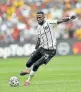  ?? Picture: LEFTY SHIVAMBU/ GALLO IMAGES ?? TOP FORM: Fortune Makaringe of Orlando Pirates had a great game against Mamelodi Sundowns on Tuesday night.