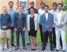  ?? FOTO: ENTREPRENE­URSHIP CLUB ?? Seit wenigen Monaten gibt es an der Hochschule Ravensburg-Weingarten ein Team aus jungen, ambitionie­rten Studierend­en und Startup-Gründern: Der Entreprene­urship Club.