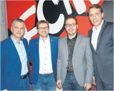  ?? FOTO: OLAF SCHULZE ?? Der wiedergewä­hlte Vorstand des FC Memmingen (von links): der Vorsitzend­e Armin Buchmann, Thomas Reichart, Markus Kramer und Kai-Uwe Marten.