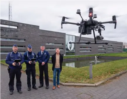  ?? FOTO JORIS HERREGODS ?? De lokale politie Klein-Brabant heeft de drone bijna een jaar in gebruik en kon het toestel al meermaals met succes inzetten tijdens interventi­es.