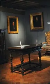  ??  ?? Le musée de Petit-couronne abrite une reconstitu­tion du bureau de Pierre Corneille où il acheva la rédaction du Cid.