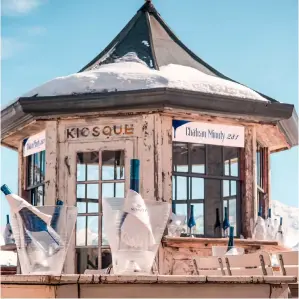  ??  ?? Château Minuty au Kiosque de La Folie Douce