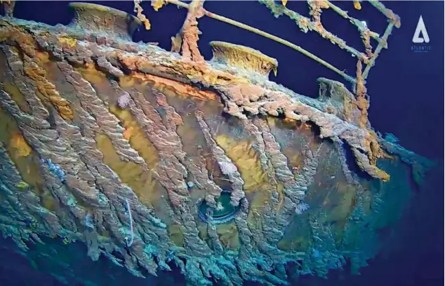  ?? (ATLANTIC PRODUCTION­S VIA AP) ?? Image tirée d’une vidéo montrant une partie de l’épave du Titanic qui repose à environ 3800 mètres sous la surface de l’océan Atlantique Nord, à environ 370 milles (596 km) au sud de Terre-Neuve au Canada.