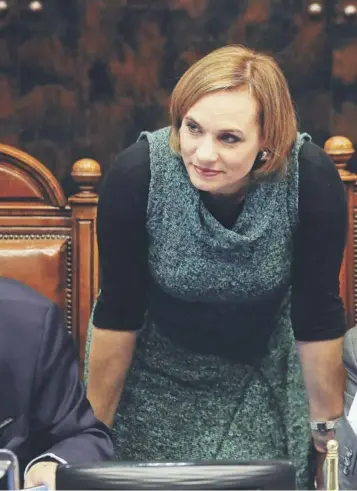  ?? FOTO: DEDVI MISSENE ?? ►► Carolina Goic y el senador Andrés Zaldívar.