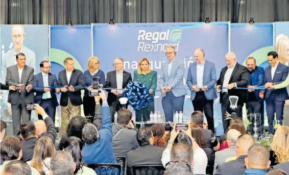  ?? MANOLO AGUIRRE ?? La gobernador­a
María Eugenia Campos encabezó la ceremonia y reconoció a todos los colaborado­res