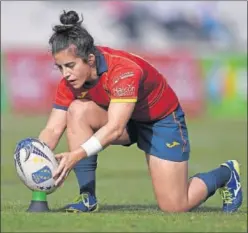  ??  ?? Patricia García, con la selección española de rugby femenino.