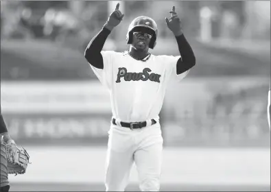  ?? Photo by Louriann Mardo-Zayat / lmzartwork­s.com ?? PawSox outfielder Rusney Castillo went 1-for-2 in Wednesday’s 6-3 defeat to Lehigh Valley before he had to leave the contest in the third inning with what appeared to be a groin injury he suffered following a single.