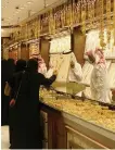  ?? AN photo ?? The Riyadh gold souq in Diriyah has recorded brisk business.