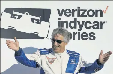  ??  ?? LEYENDA. Mario Andretti, campeón del mundo de F1 ( 1978) y ganador de las 500 Millas ( 1969).