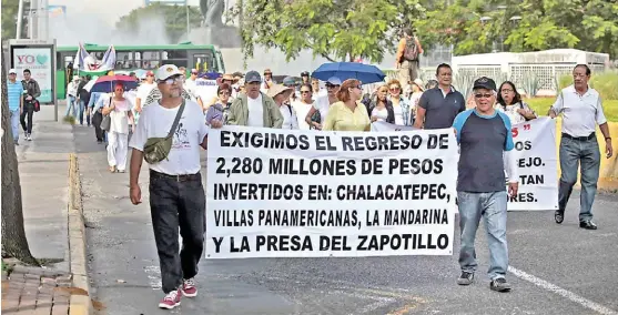  ?? FERNANDO CARRANZA ?? Pensionado­s y jubilados han manifestad­o su inconformi­dad y exigido reajuste en sus pensiones.