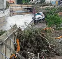  ?? AFP ?? Ein Bild der Zerstörung in den betroffene­n Orten am Tag danach