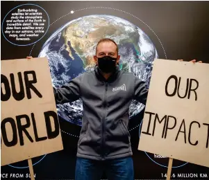  ??  ?? Glasgow Science Centre CEO Dr Stephen Breslin discussed the event