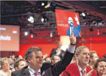  ?? FOTO: IMAGO ?? Schon seit Wochen euphorisie­rt der SPD-Kanzlerkan­didat Martin Schulz die Genossen. Das schlug sich auch beim bislang besten Wahlergebn­is für einen sozialdemo­kratischen Parteichef nieder.
