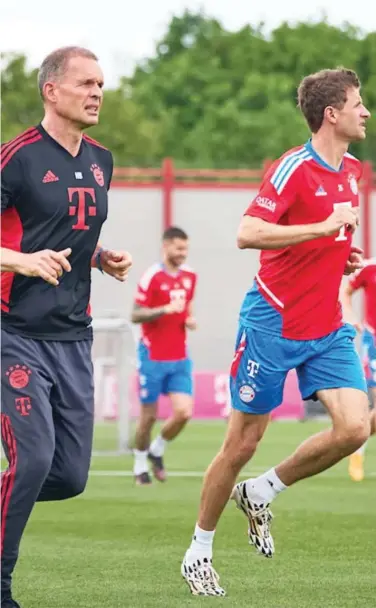  ?? ?? Bayern Munich players attend a training session. Courtesy: Bayern Munich website