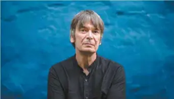  ?? ANTHONY WALLACE AGENCE FRANCE-PRESSE ?? Ian Rankin vit avec ses personnage­s depuis si longtemps qu’il les connaît encore plus qu’eux-mêmes.