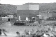  ?? AP/TOBY TALBOT ?? The Vermont Yankee Nuclear Power Station on the banks of the Connecticu­t River in Vernon is the fifth reactor in 12 months to be put on the list for decommissi­oning.