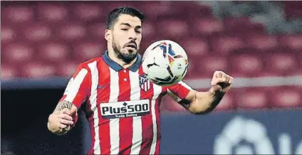  ?? FOTO: EFE ?? Luis Suárez, delantero del Atlético de Madrid, suma nueve goles en el campeonato liguero, el tercero de todo el torneo